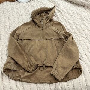 Lululemon windbreaker